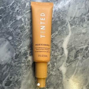 Live Tinted Hueguard Moisturizer Primer